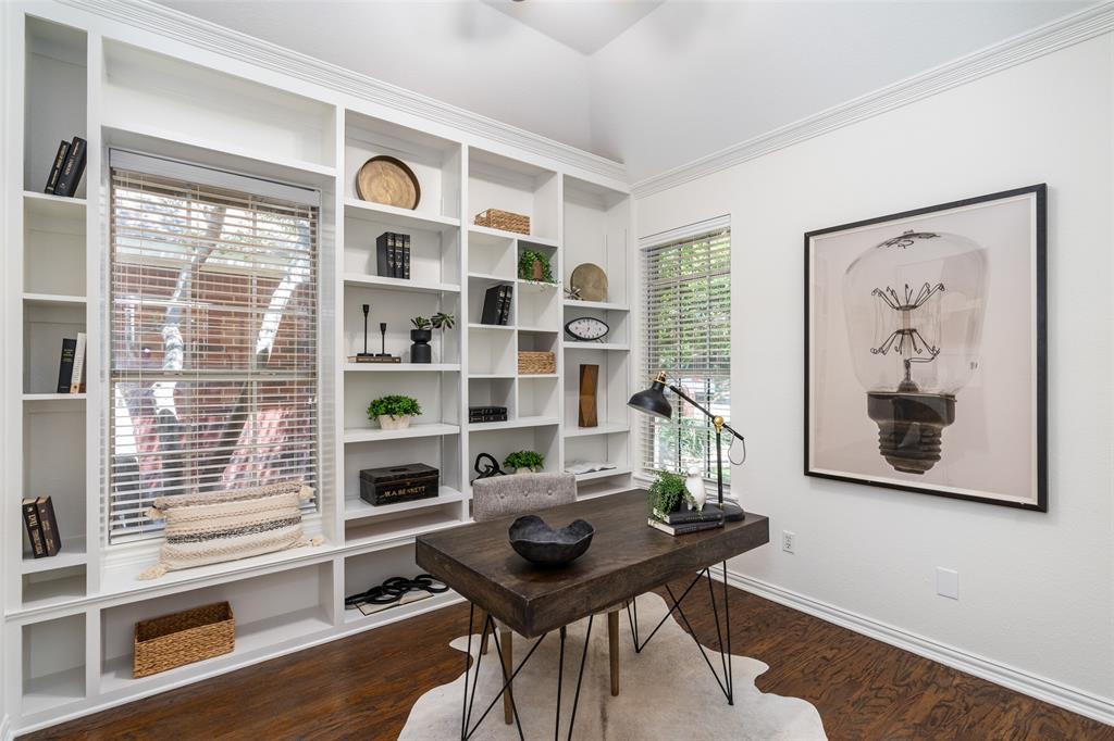 17703 Knollmeadow Lane