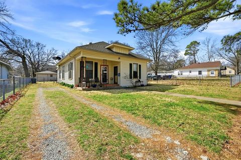 918 W Morgan Street Denison TX 75020