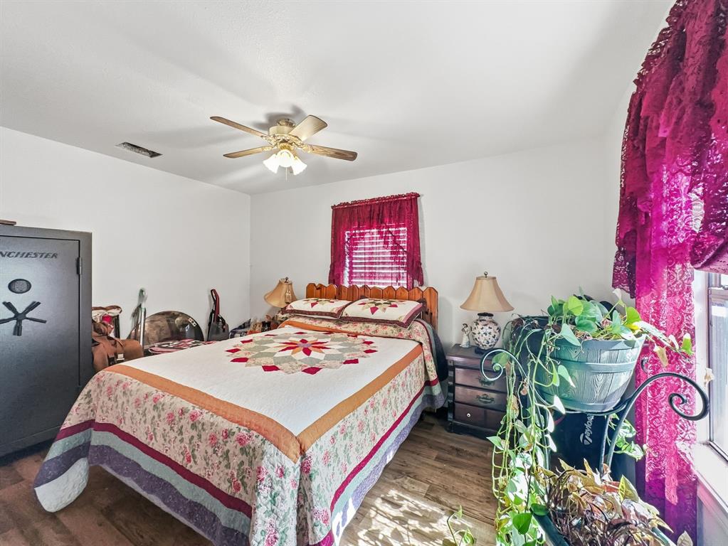 Ward Tw - Residential