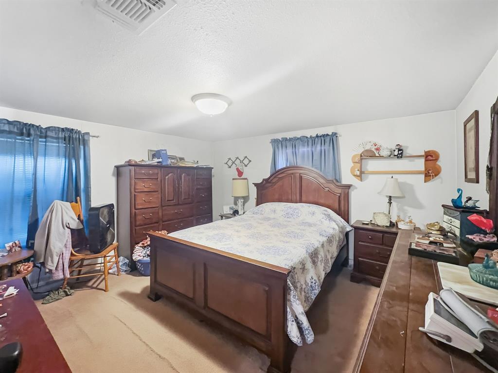 Ward Tw - Residential