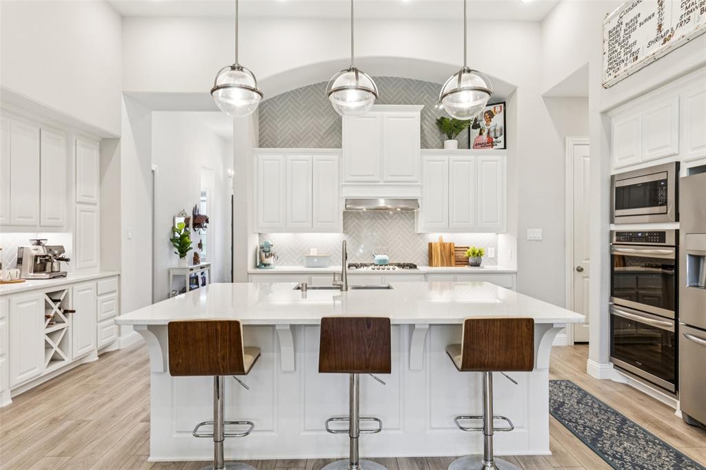 9200 White Birch Trail