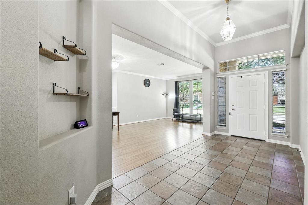 1105 Lamplight Way