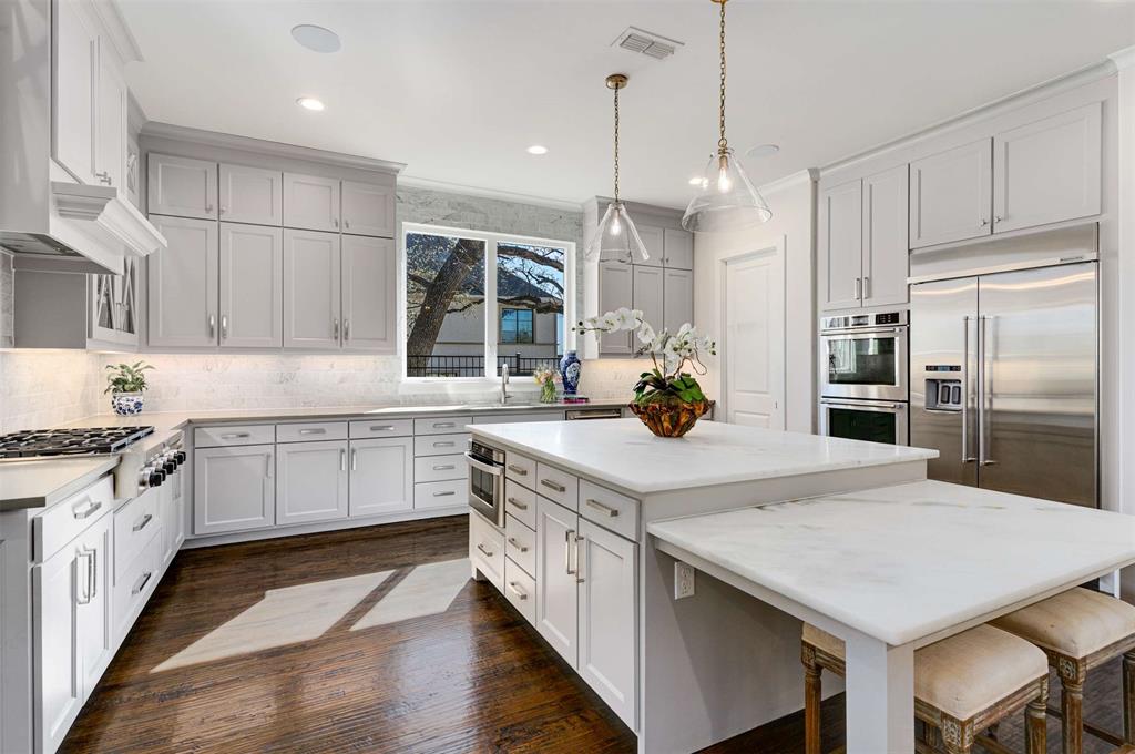 Villas at Hidden Knoll - Residential