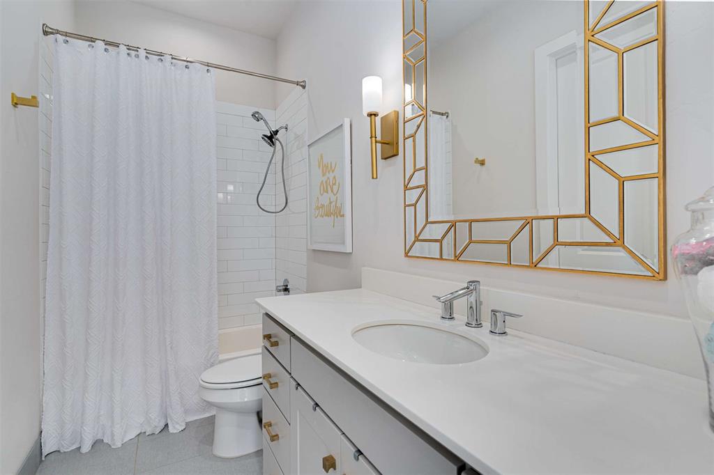 Villas at Hidden Knoll - Residential