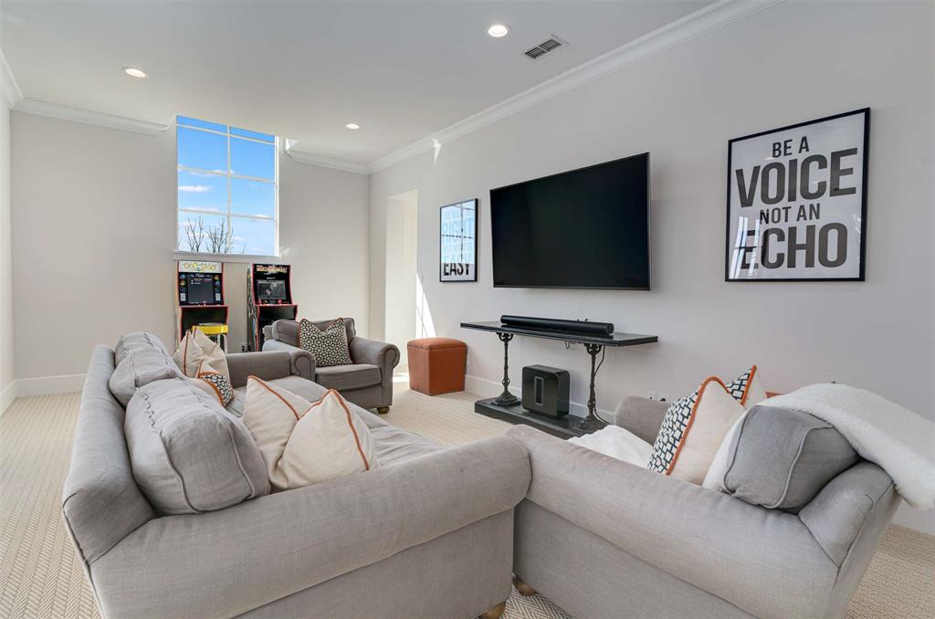 Villas at Hidden Knoll - Residential