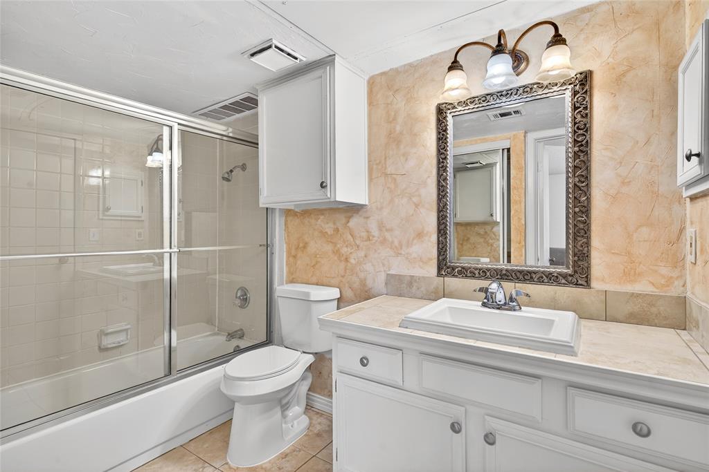 Casa Blanca Condo - Residential