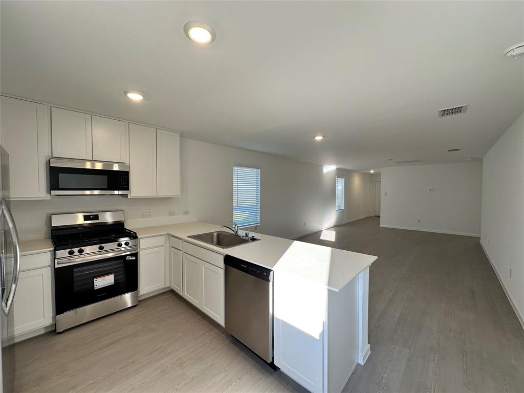 Luella Xing Ph 1 - Residential Lease