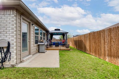 Tiny photo for 3015 Cliffview Drive, Sanger, TX 76266 (MLS # 21095183)
