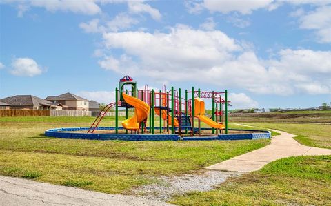 Tiny photo for 3015 Cliffview Drive, Sanger, TX 76266 (MLS # 21095183)