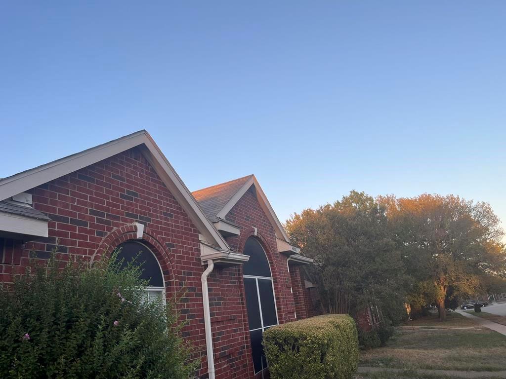 Seville Add Of The Highlands Ph II - Residential Lease