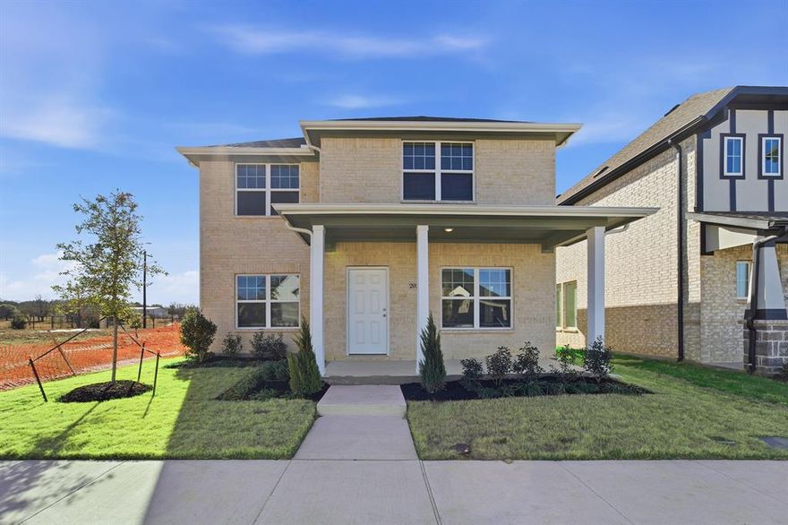 s and 2.5 bathrooms, open lay out downstairs and game room upstairs.  With vinyl plank flooring on the main floor, upgraded countertops and slow close cabinets this home is a cant miss property located on an interior lot.