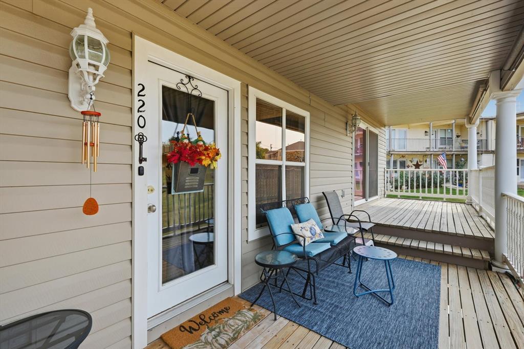 81 Runaway Bay Drive 220