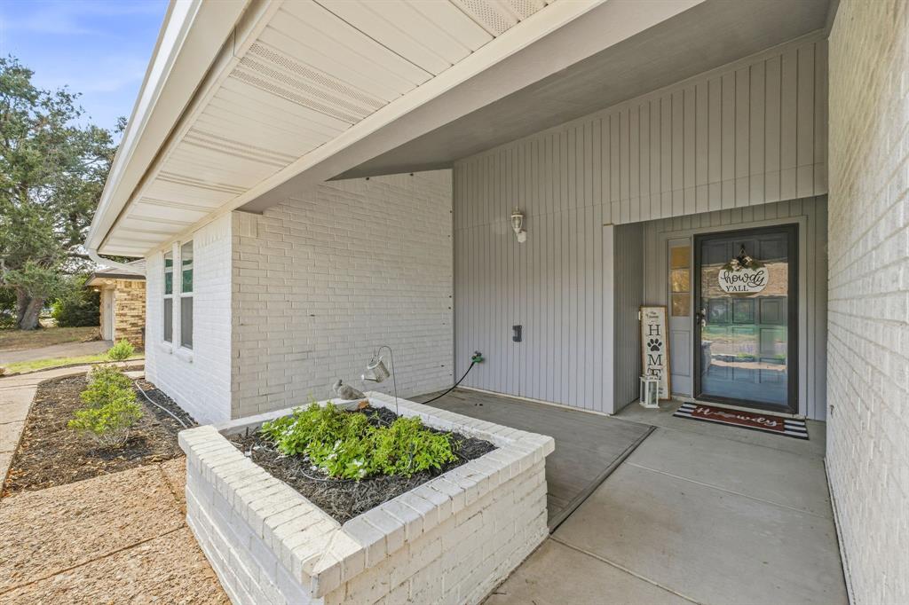 1202 Red Bird Lane