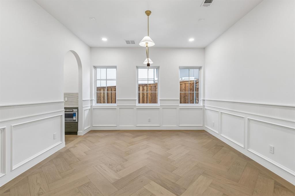 LAKEWOOD HILLS - Residential