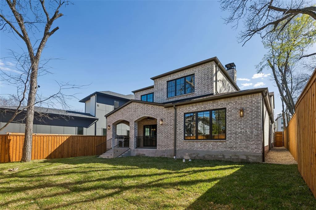 LAKEWOOD HILLS - Residential