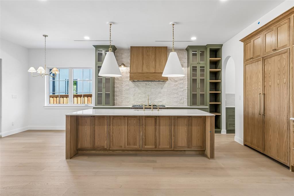 LAKEWOOD HILLS - Residential