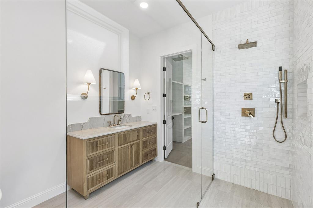 LAKEWOOD HILLS - Residential