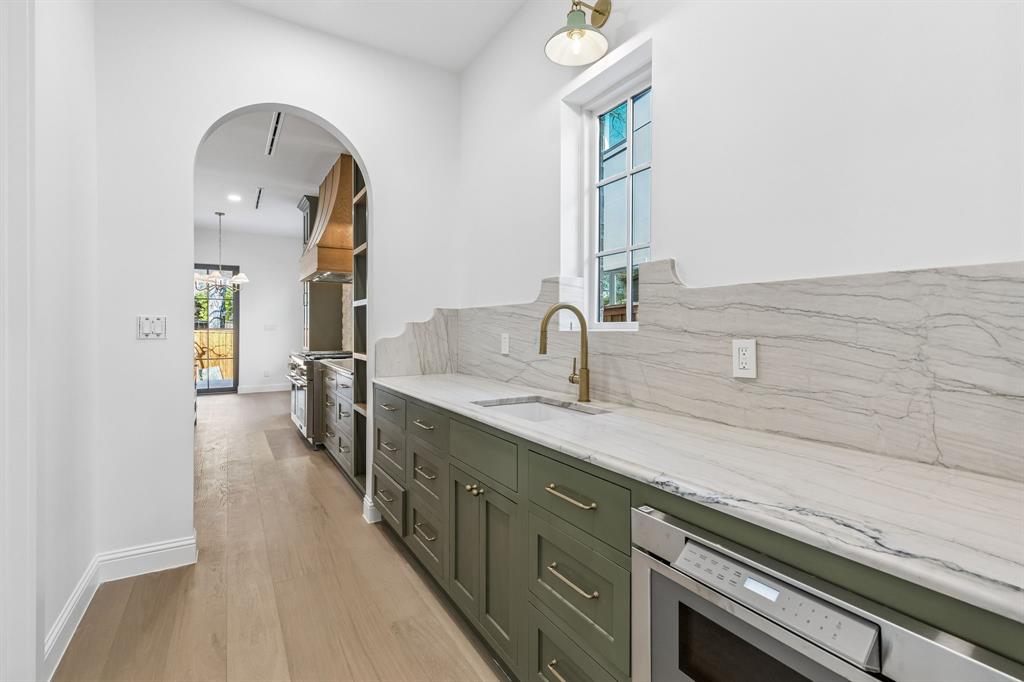 LAKEWOOD HILLS - Residential