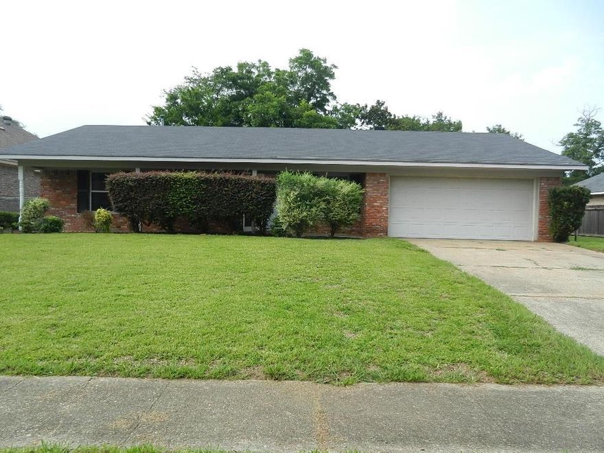 Three bedroom and two bath home with over 1400 SqFt in Central Bossier.  Brick home with 2 car garage and fenced backyard with covered patio.  Centrally located to everything in Bossier and close to Barksdale AFB.  This property may qualify for Seller Financing (Vendee).  See agent remarks