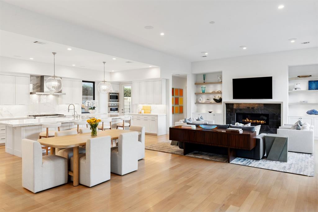 6215 Yorkshire Drive