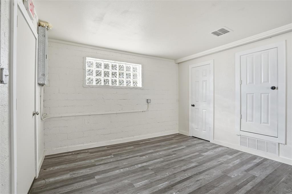 Crowley Original Town - Commercial Sale