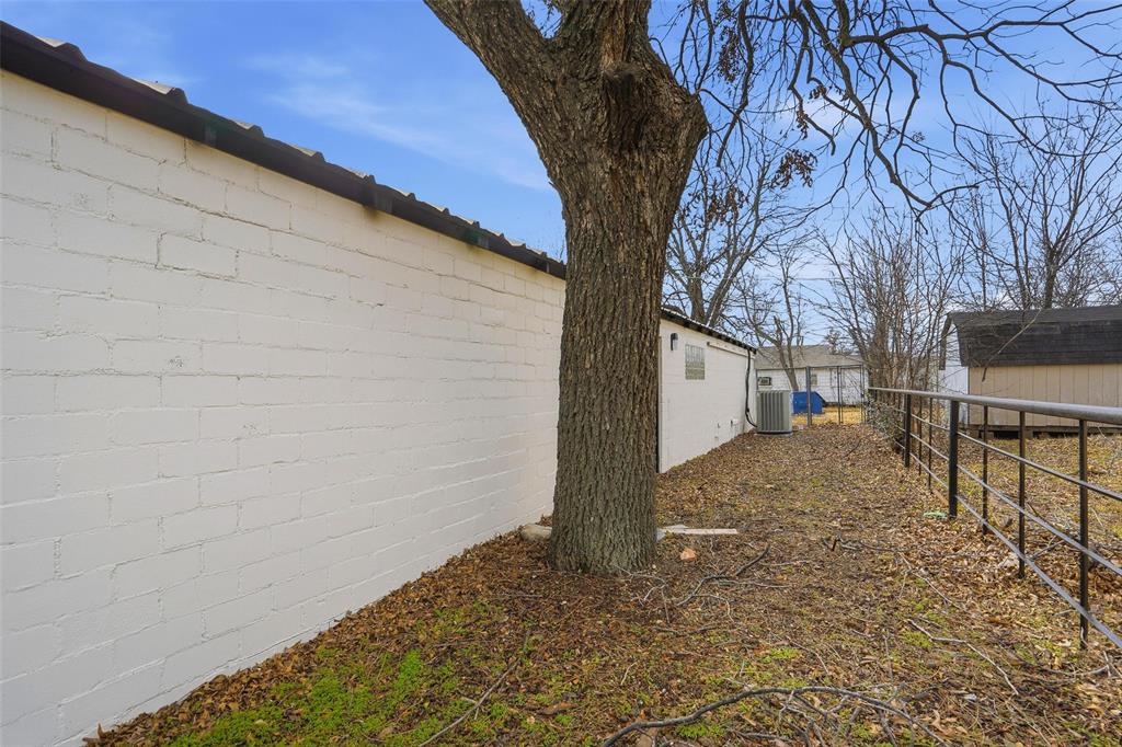 Crowley Original Town - Commercial Sale