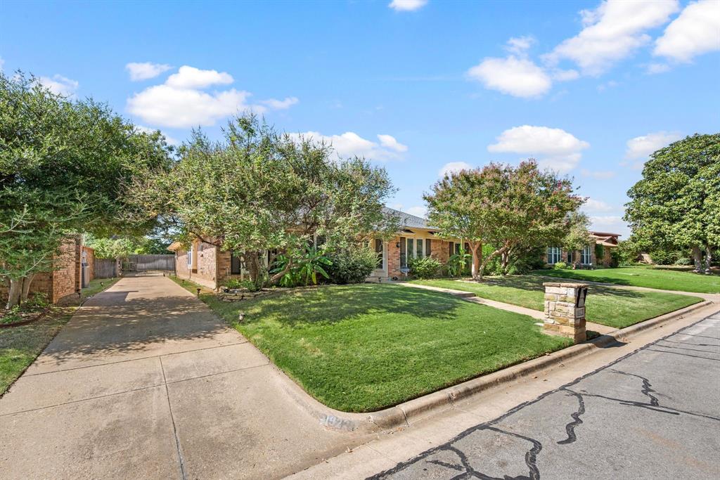 1922 Rockbrook Drive