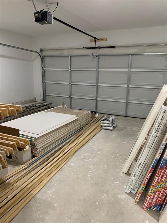 Timberleaf Lane TWNHMS - Residential