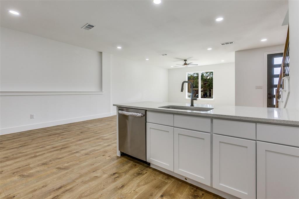 Timberleaf Lane TWNHMS - Residential