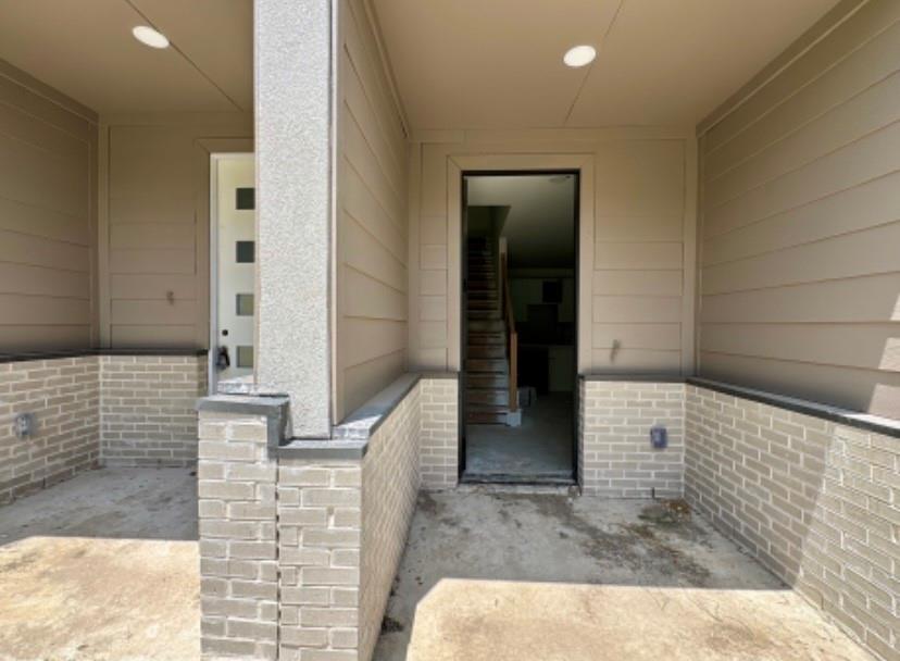 Timberleaf Lane TWNHMS - Residential