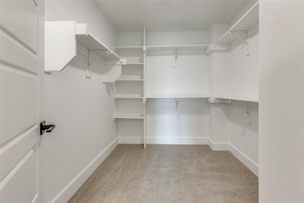 Timberleaf Lane TWNHMS - Residential