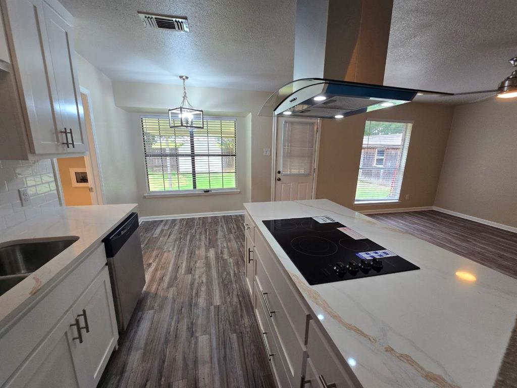 504 White Oak Lane