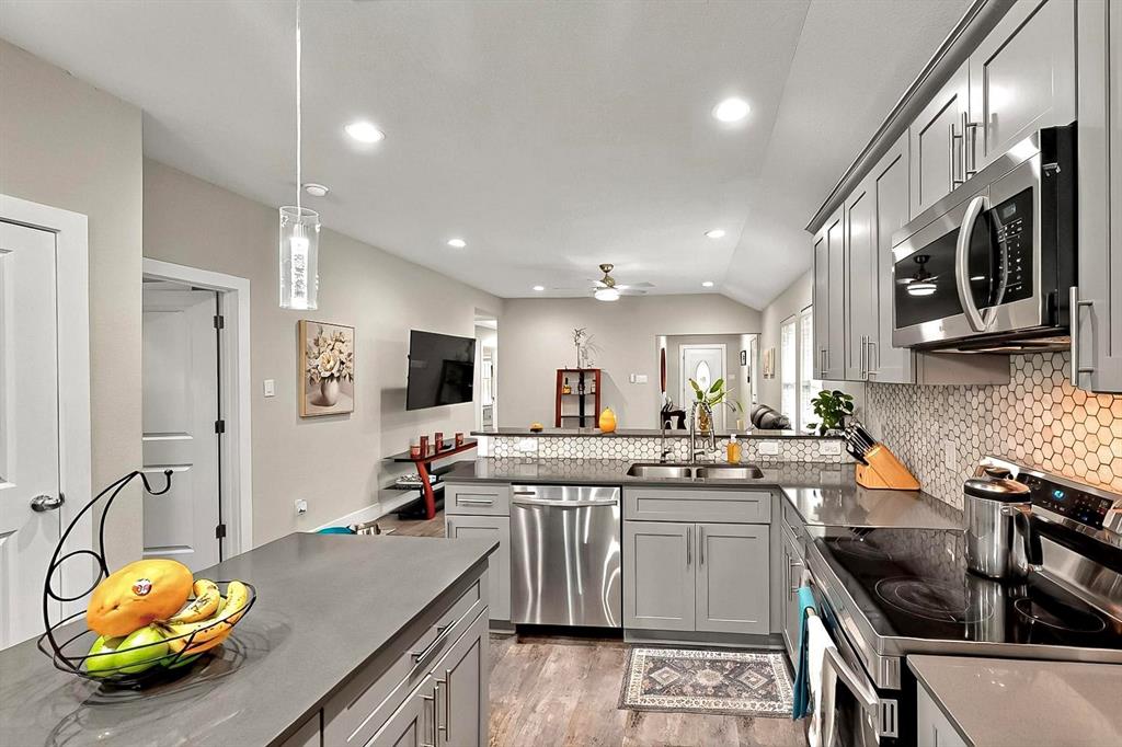 Rochester Park - Residential