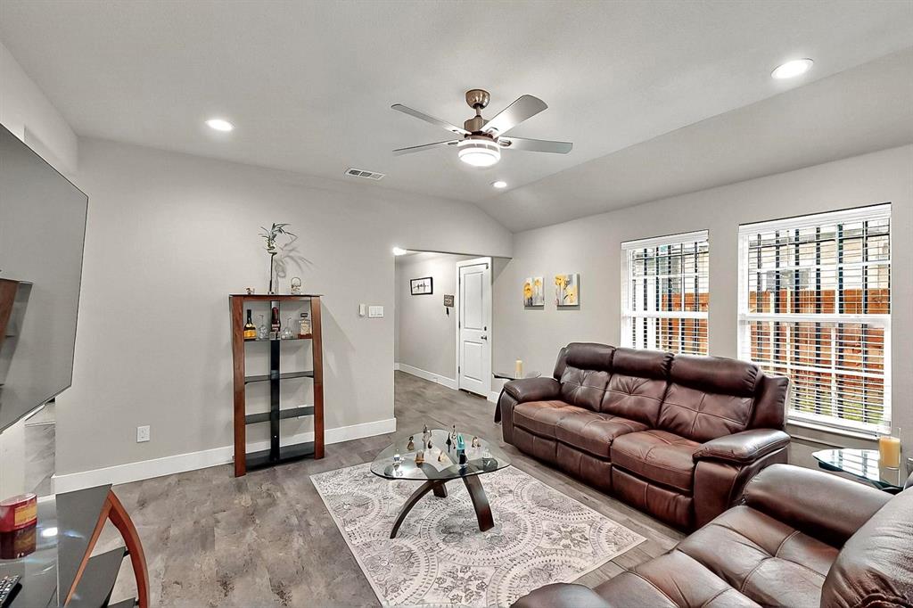 Rochester Park - Residential