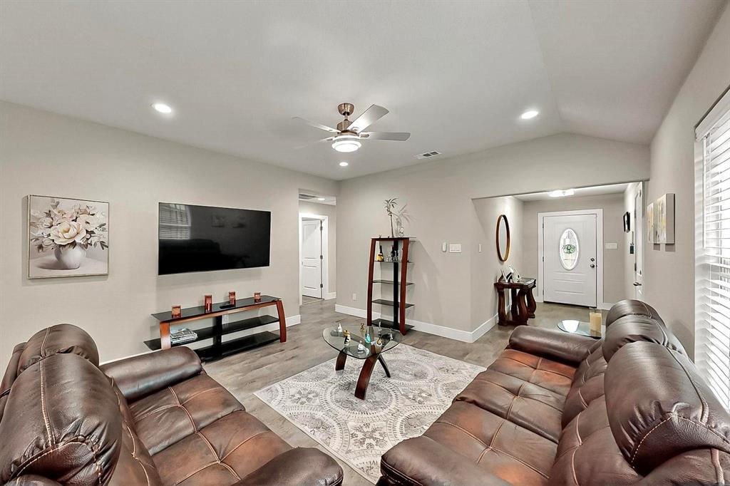 Rochester Park - Residential