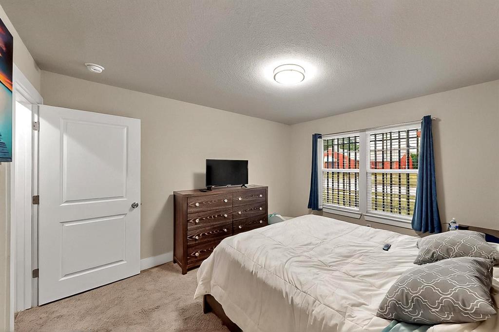 Rochester Park - Residential