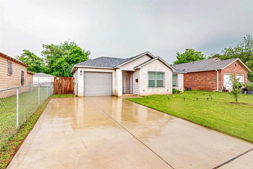 Cozy 4-Bedroom Brick Home Near Downtown Dallas – Owner Financing Available! This well-maintained 4-bedroom, 2-bath brick home with a 1-car garage was built in 2022 and is perfect for first-time buyers or growing families. Located close to downtown Dallas in a central and friendly neighborhood, this newer construction offers comfort, security, and convenience. Public transportation is close by and a nearby park and small lake provide a peaceful outdoor escape. The home features: Energy-efficient solar panels (buyer will need to apply), iron security bars for added peace of mind, spacious layout with modern finishes, owner financing (owner carry) available, lovingly maintained by original owners. The sellers are looking to downsize now that their children have moved out. They’re warm, accommodating people, and are committed to working with serious buyers to ensure a smooth process. No blind offers. This is a rare opportunity to own a gently lived-in home in a caring community with flexible terms and unbeatable location!