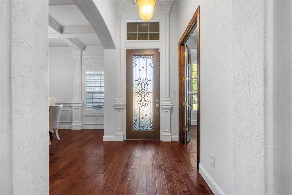 6521 Rock Springs Drive