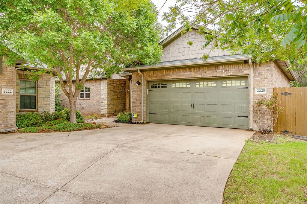 2220 Cobblestone Court