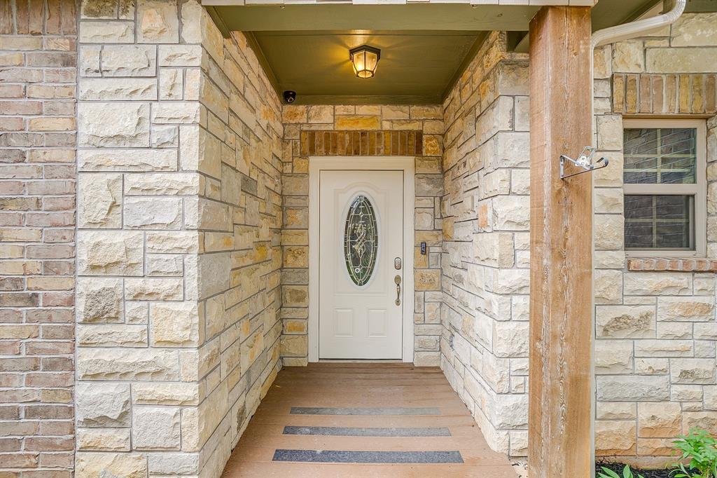 2220 Cobblestone Court