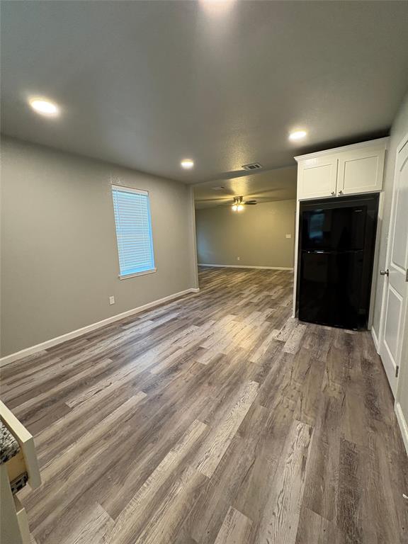 J Sanders - Residential Lease