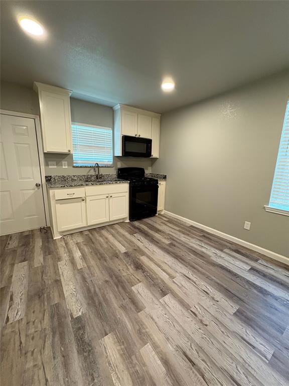 J Sanders - Residential Lease