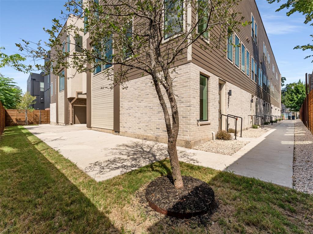 Fakes Park Place - Residential