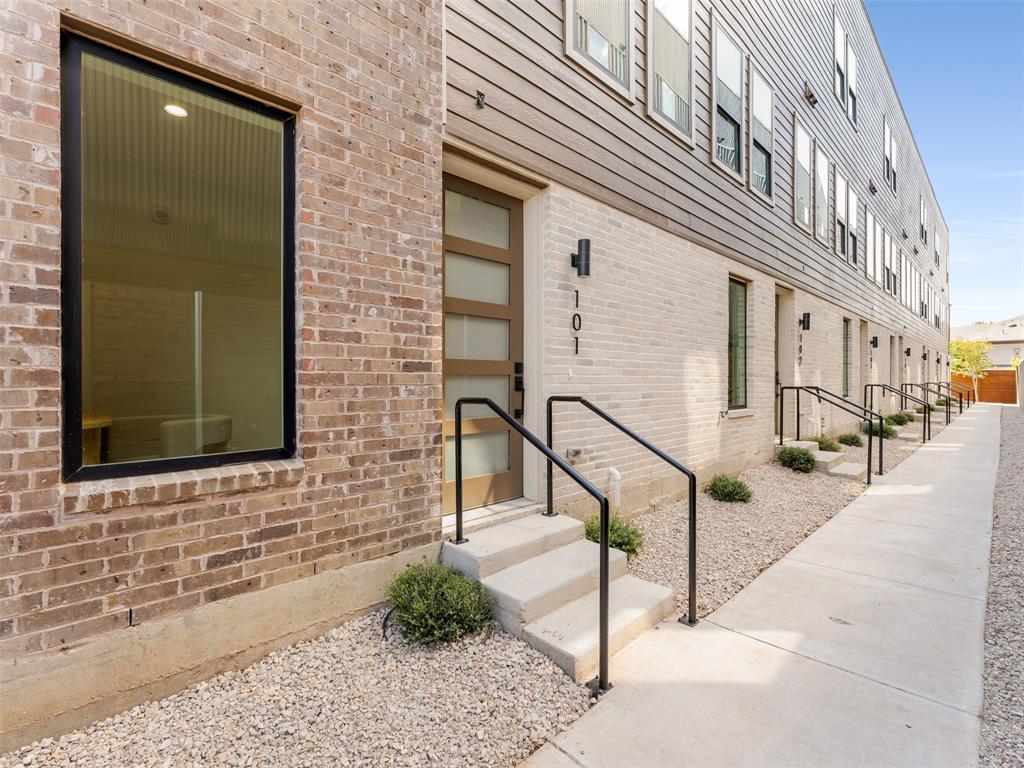 2015 N Prairie Avenue 107