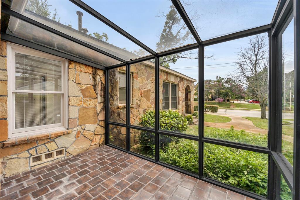 Daggett E Add - Commercial Lease