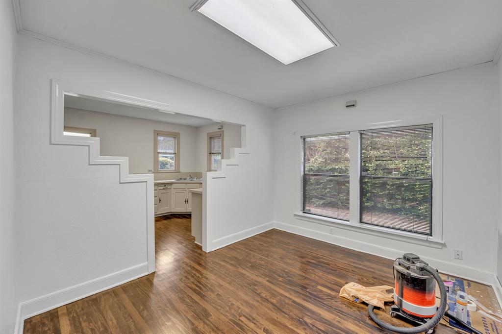 Daggett E Add - Commercial Lease