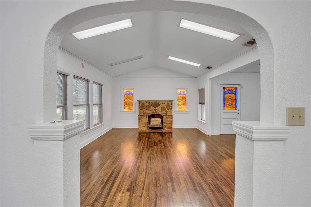 Daggett E Add - Commercial Lease