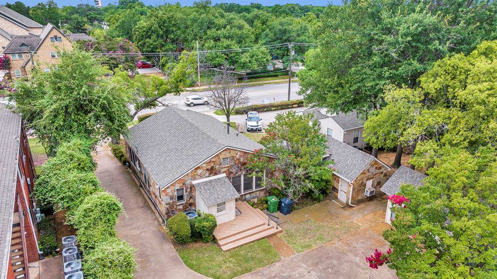 Daggett E Add - Commercial Lease