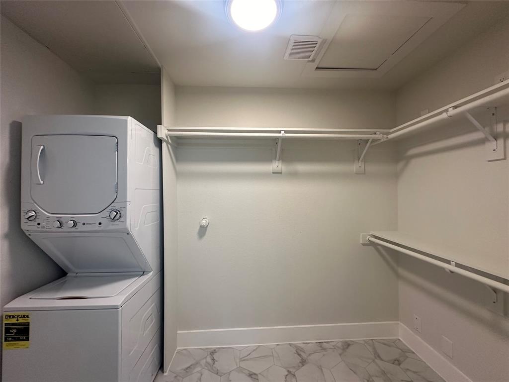 Dannellys Summit Hill - Residential Lease