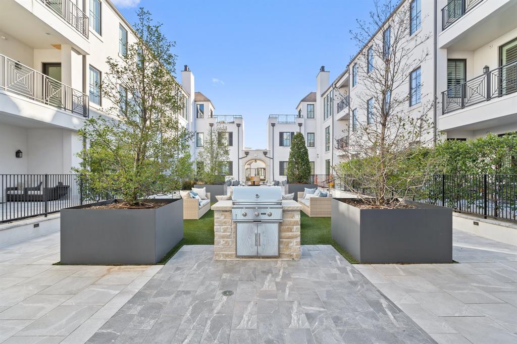 5270 Town And Country Boulevard 233